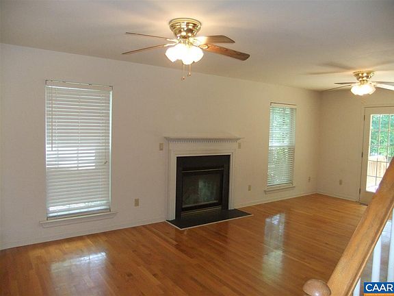 4th image of 646 Jefferson Dr