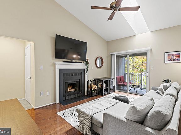 5th image of 2772 Bordeaux Pl