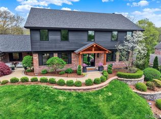 1586 Mason Knoll Rd, Saint Louis, MO 63131