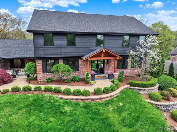 1586 Mason Knoll Rd, Saint Louis, MO 63131