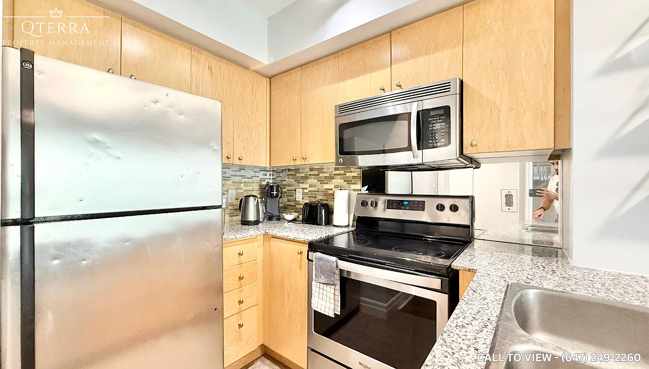 Studio, 400 sqft, $1,995 — Photo 4