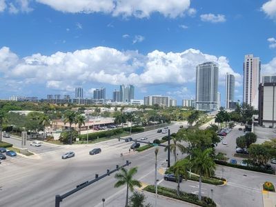 2200 E Hallandale Beach Blvd APT 701, Hallandale, FL, 33009