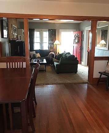 3rd image of 6136 Sunnyside Dr