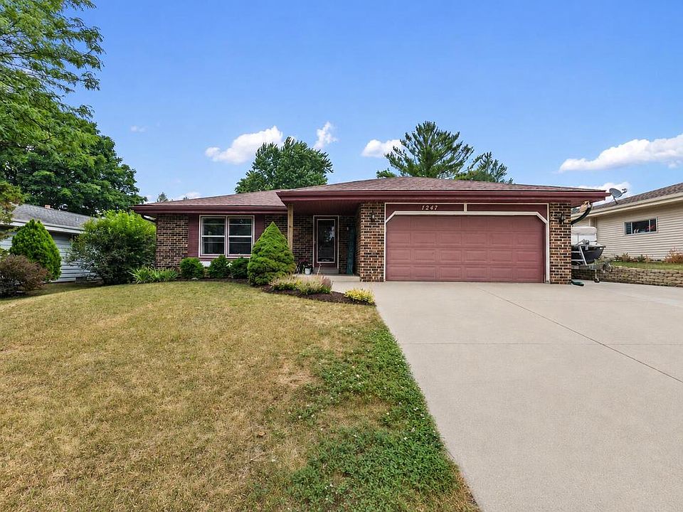 1st image of 1247 River Park CIRCLE W W