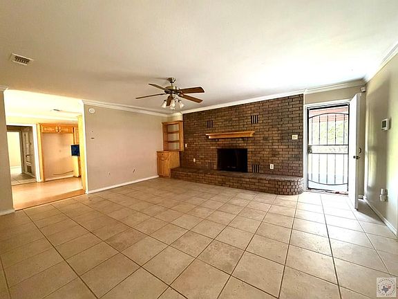 5th image of 104 Leslie Ln