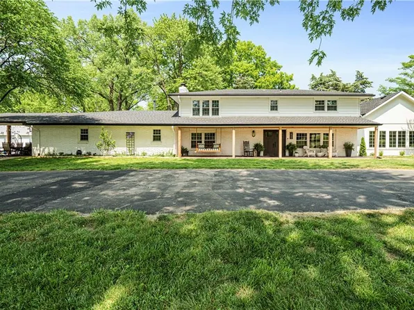 10304 Hollingsworth Rd, Kansas City, KS 66109