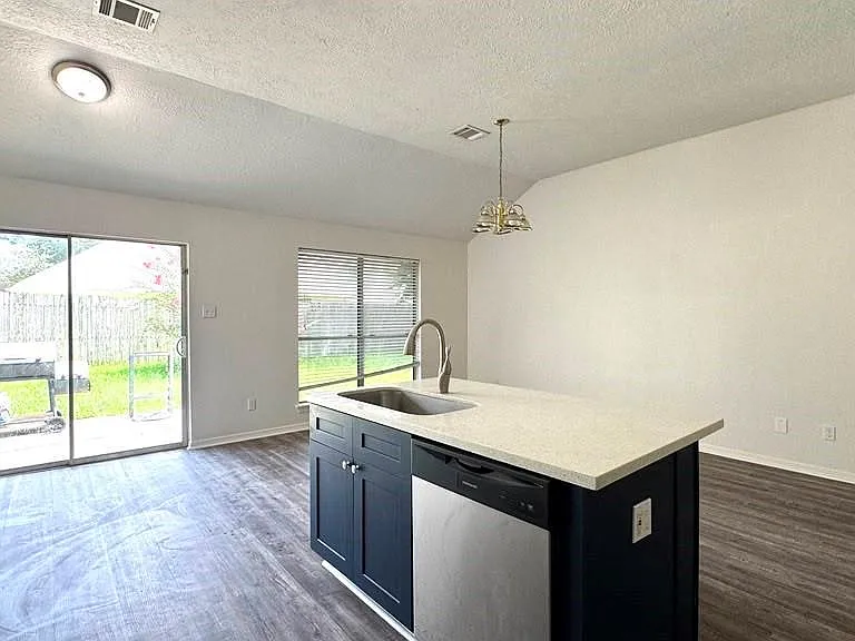 6422 Diamond Rock Dr — Photo 19