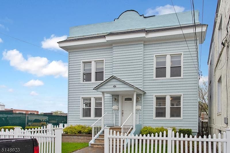 1st image of 110 Ashland Ave
