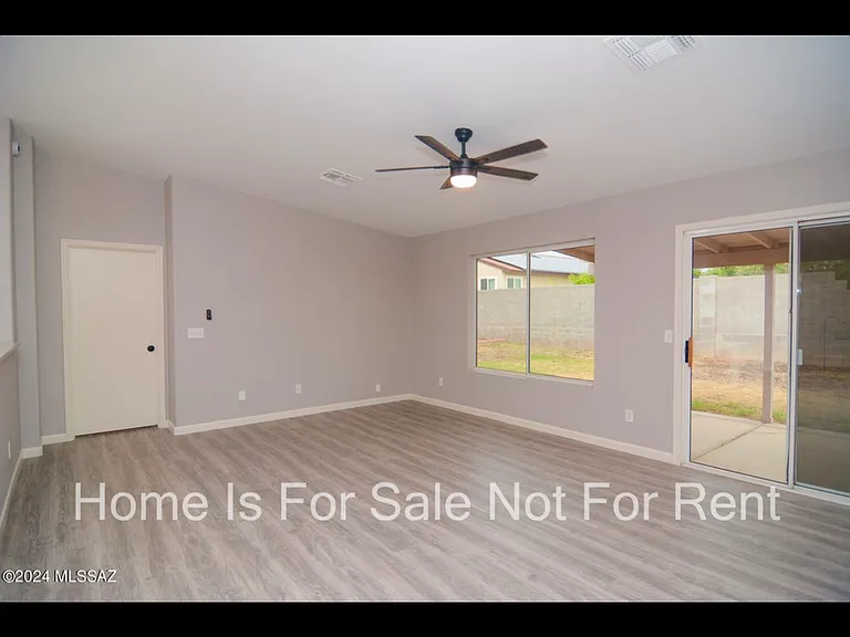 10038 E Moonstruck Way — Photo 20