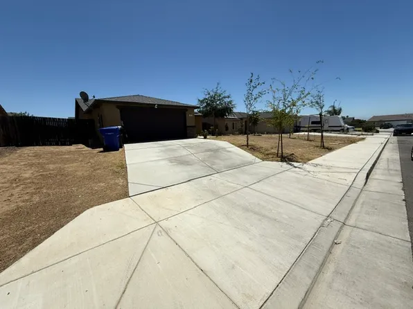 1037 Honeybell Ct, Bakersfield, CA 93306