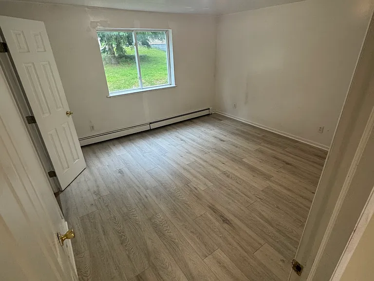 21 Pine St #1-L — Photo 3
