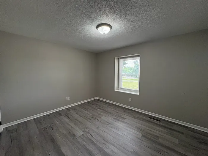 1111 Gaston St #10 — Photo 12