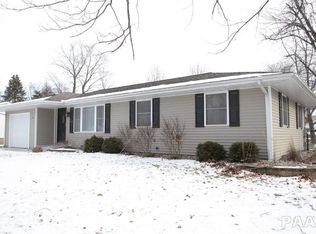 704 S West St, Tremont, IL 61568