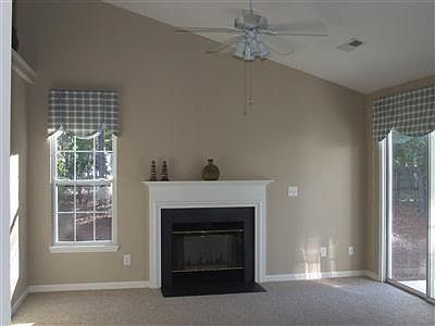 4th image of 3804 HARMONY Circle