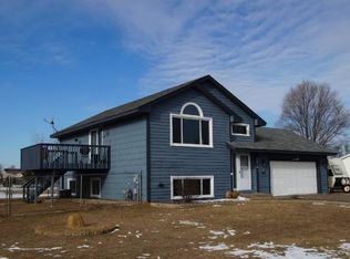 18218 Naples St NW, Elk River, MN 55330
