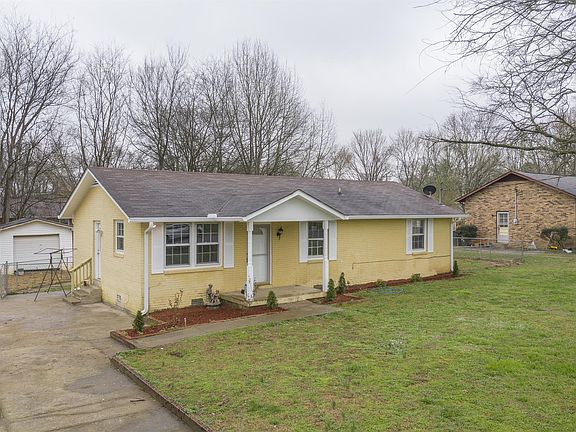 2nd image of 112 Pleasant Dr