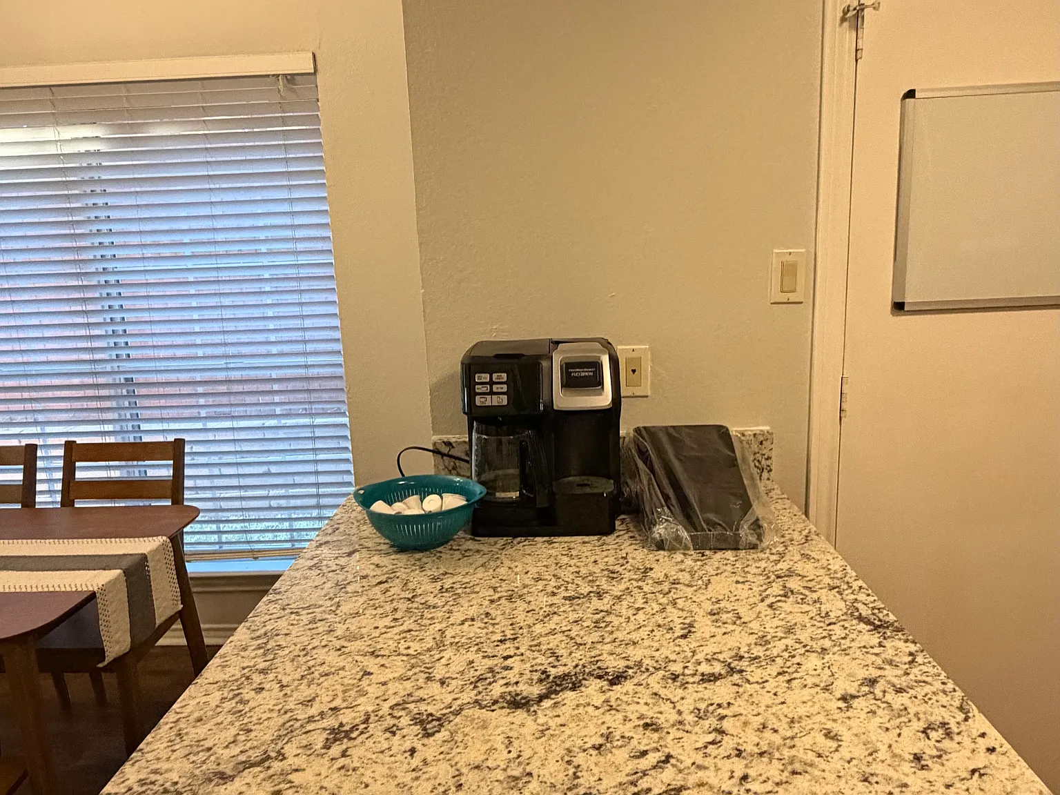 3 bed, 1132 sqft, $2,200 — Photo 4