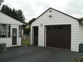3rd image of 711 Glendale Dr
