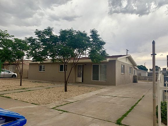 3rd image of 653 De Vargas Dr