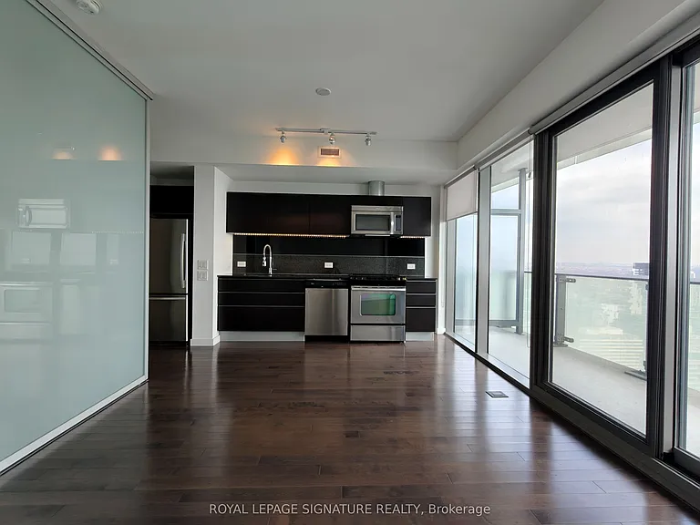 390 Cherry St #3305 — Photo 11