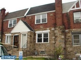 6843 Clover Ln, Upper Darby, PA 19082