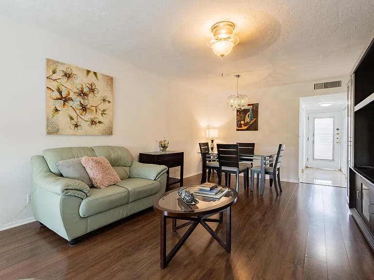 2811 Somerset Dr #412 — Photo 6