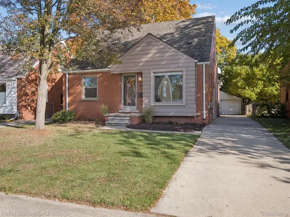 1810 Robindale Ave, Dearborn, MI 48128