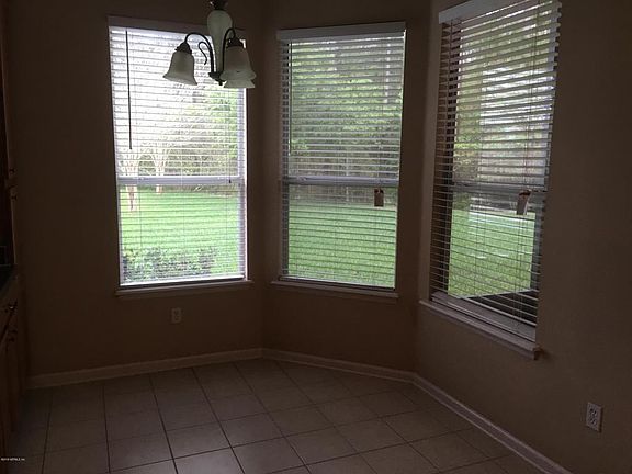 3rd image of 2483 Willowbend Dr