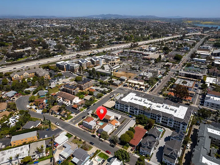 Pacific Pines - in the heart of the beautiful city of Carlsbad — Photo 23