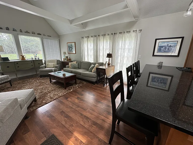 161 Elm St — Photo 4