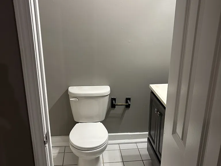 1014 Philadelphia St — Photo 14