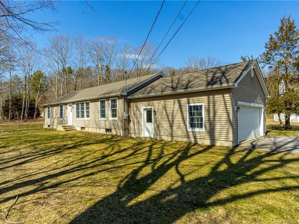 9 Sunnyside East Rd Extension, Norwich, CT 06389