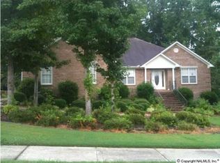 5519 Cedar Mill Dr, Guntersville, AL 35976