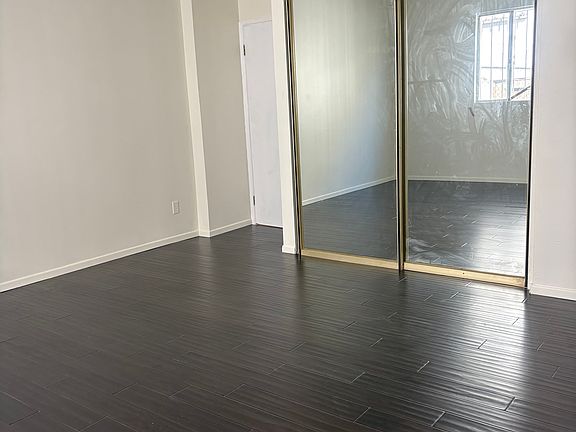 4th image of 434 N Lake St APT 2