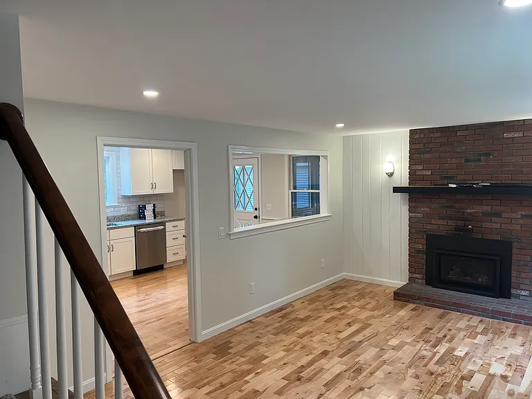 749 South St — Photo 7