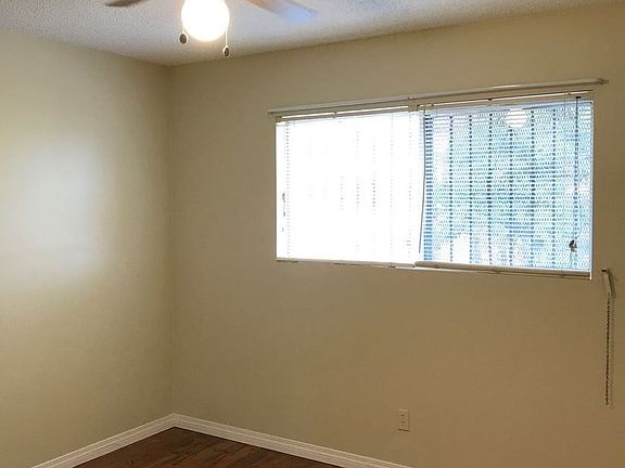 5th image of 3176 Farnsworth Ave APT 4