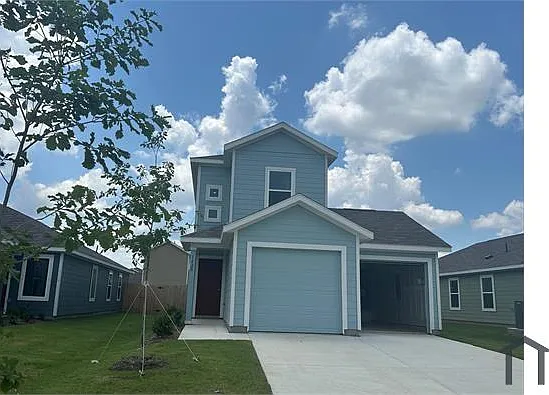 1420 Silver Oak Ln — Photo 1
