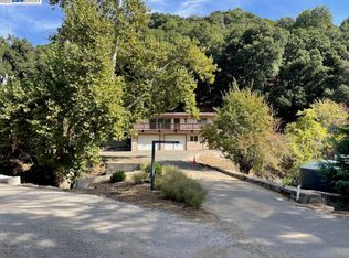 34548 Palomares Rd, Castro Valley, CA 94552