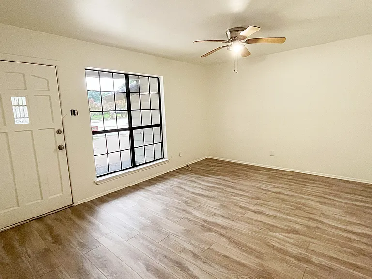 3114 William Brewster Dr — Photo 6
