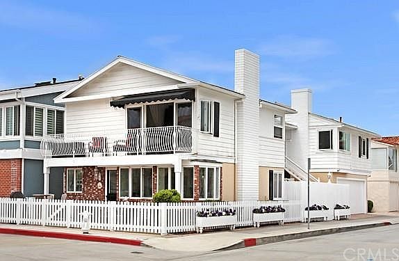 Outstanding corner Bay-view home at 127 Jade Avenue on Little Balboa Island
