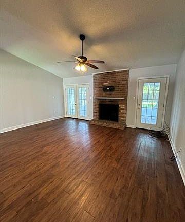 2nd image of 1473 Sunset Dr
