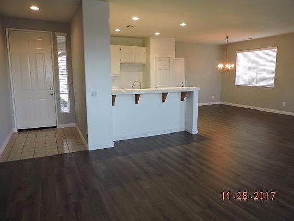 4th image of 11776 Cliffrose Ct