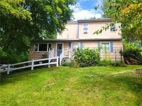 5 Hickory Lane, Monroe, NY 10950
