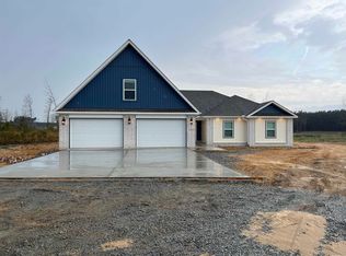 16049 E Miller Sardis Rd, Bauxite, AR 72011