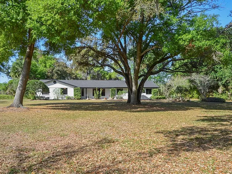 3636 Lake Buynak Rd — Photo 1
