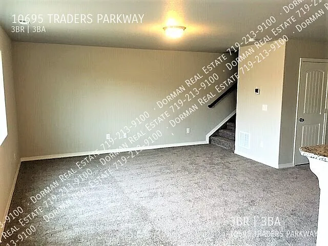 10695 Traders Pkwy — Photo 8