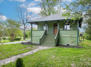 12 Sals Ln, Brevard, NC 28712