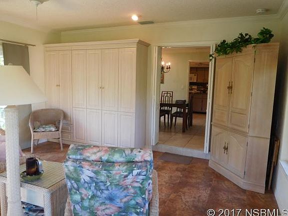 3rd image of 52 Club House Blvd