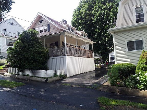 3rd image of 24 Gladstone St