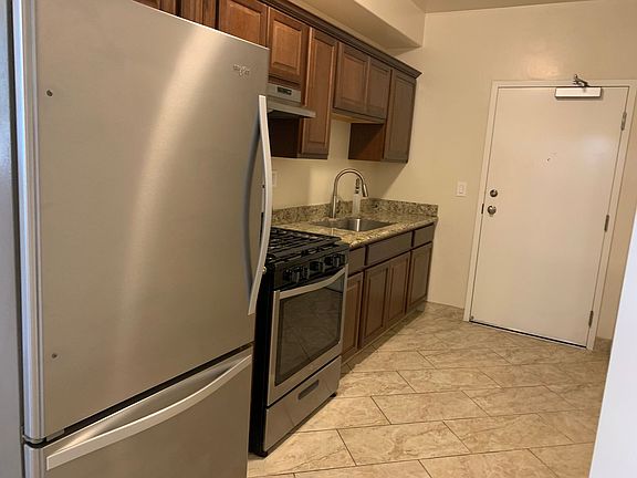 2nd image of 401 Monterey St Suite 103
